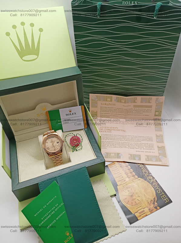 Rolex Day Date Yellow Gold Mens Watch (2) blank